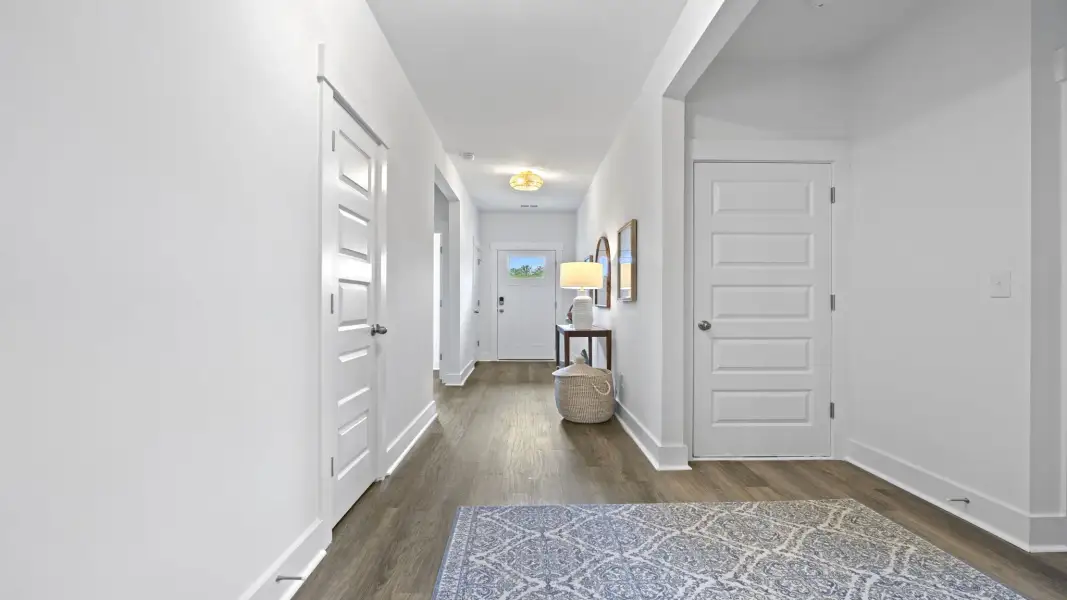 Spacious, unfurnished interior of a new home in The Pines at New Hampstead, Bloomingdale (Image 22).