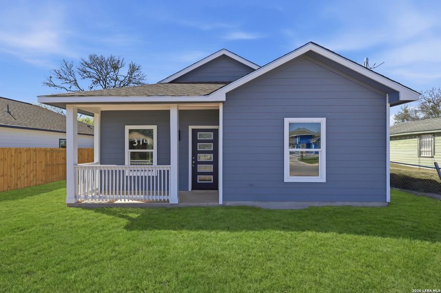 Exterior details and patio area of a home in , San Antonio (Image 14).