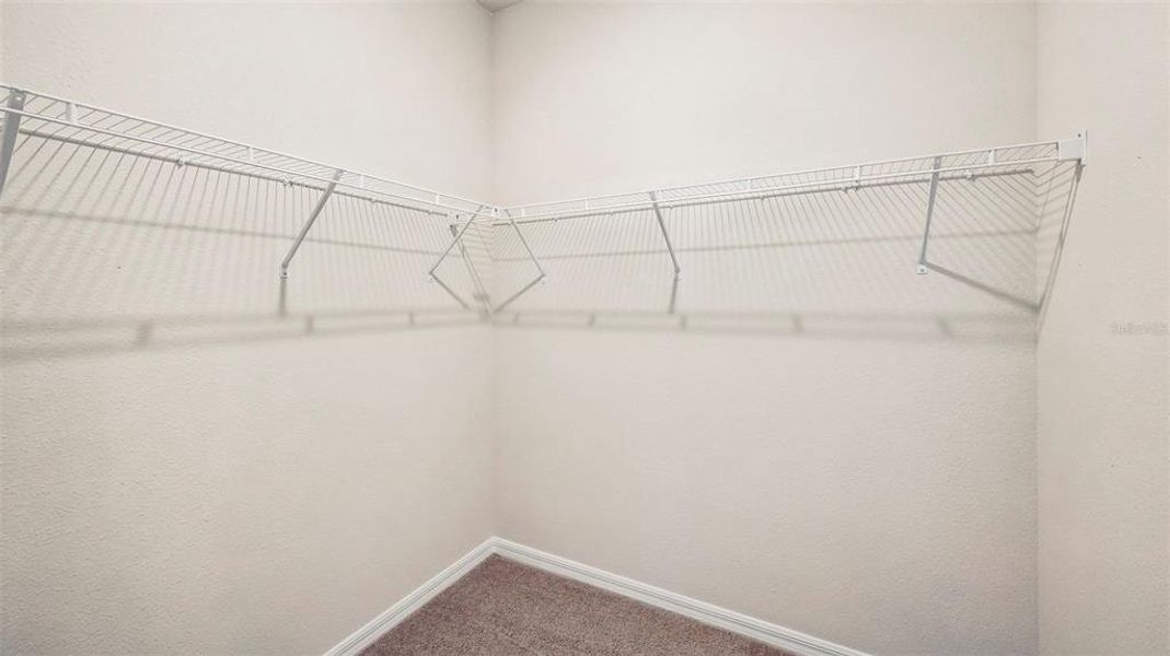 Spacious, unfurnished interior of a new home in Oakfield Trails, Parrish (Image 22).