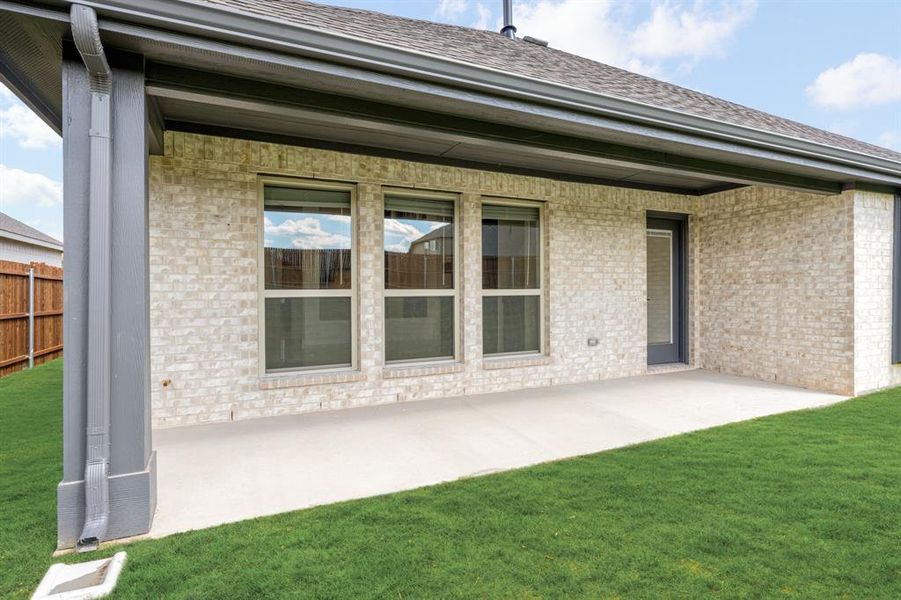 Exterior details and patio area of a home in Hampton Park, Glenn Heights (Image 22). Exterior details and patio area of a home in Hampton Park, Glenn Heights (Image 22).