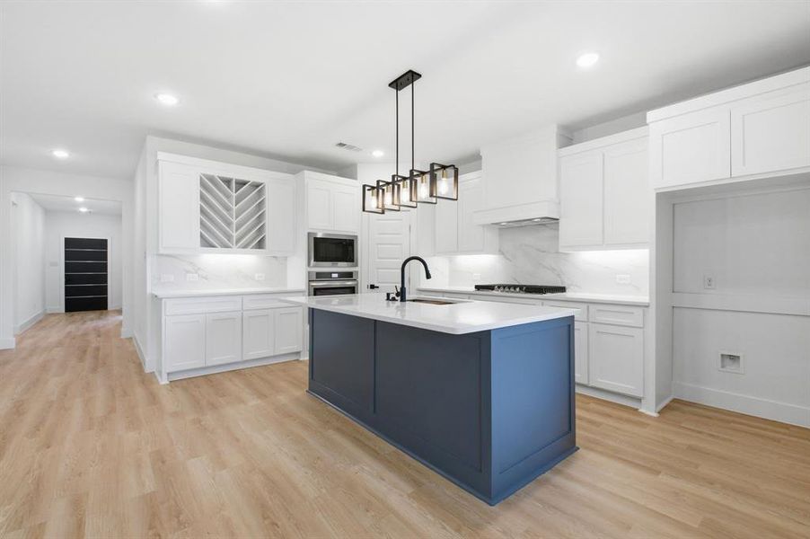 Furnished interior view inside a new home in , Denison (Image 14).