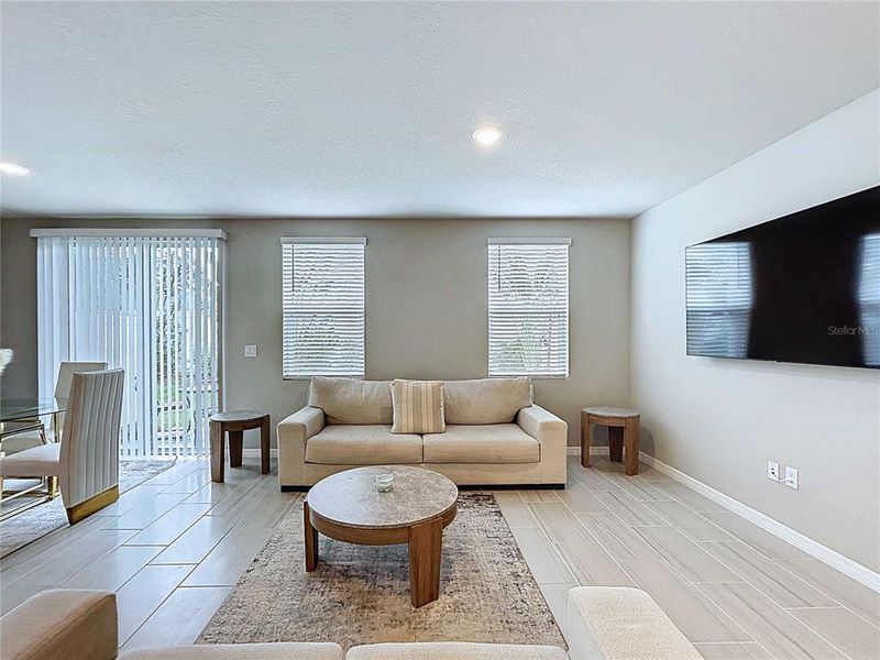 Furnished interior view inside a new home in , Wesley Chapel (Image 17).