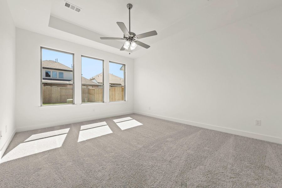 Spacious, unfurnished interior of a new home in , Brookshire (Image 19).