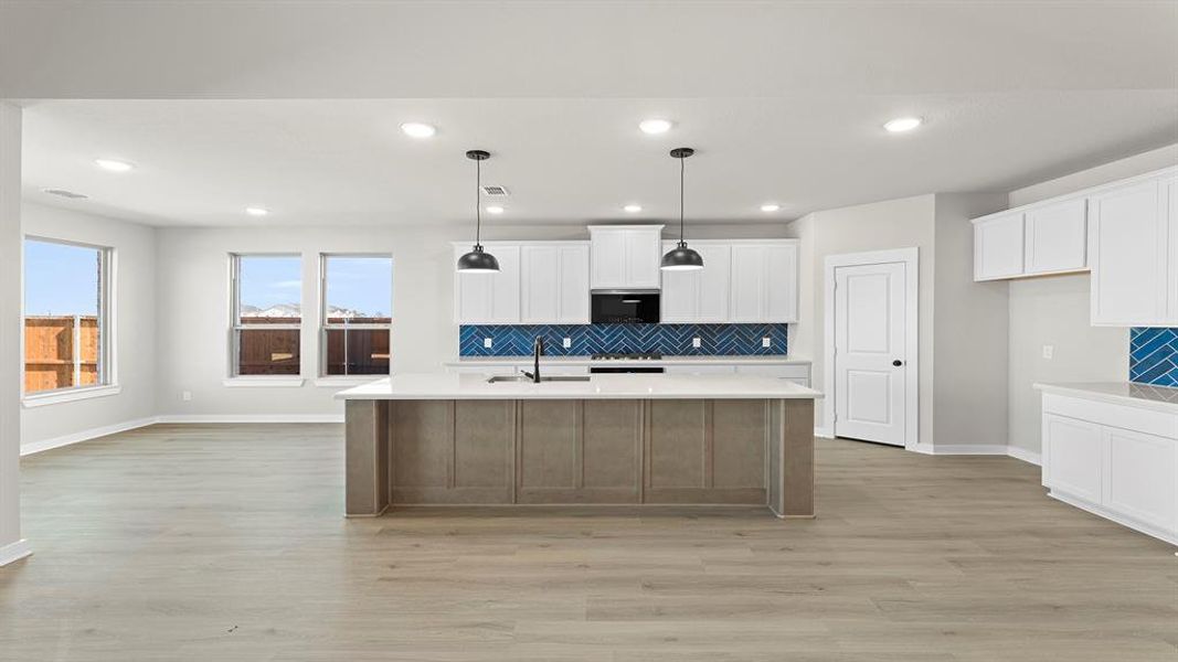 08. 9305 Shadow - Kitchen 08. 9305 Shadow - Kitchen