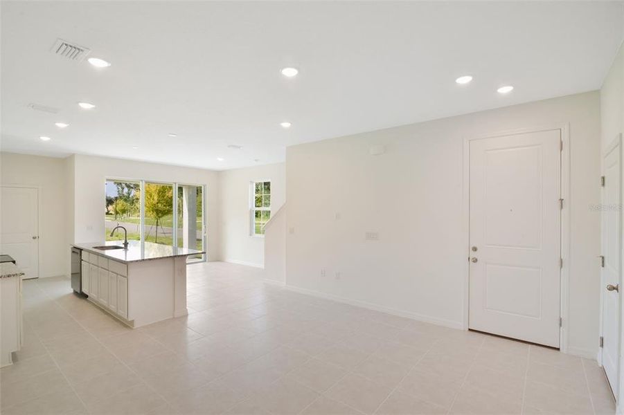Spacious, unfurnished interior of a new home in Delaney Reserve, Deland (Image 23).