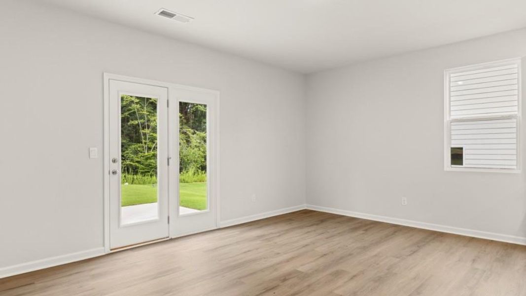 Spacious, unfurnished interior of a new home in , South Fulton (Image 25).
