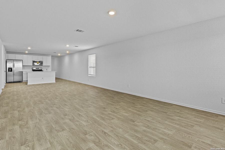 Spacious, unfurnished interior of a new home in Hickory Ridge, Elmendorf (Image 30).