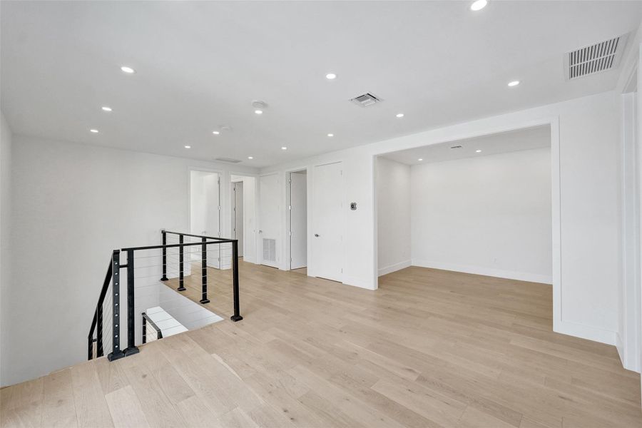 Spacious, unfurnished interior of a new home in , Fort Lauderdale (Image 66). Spacious, unfurnished interior of a new home in , Fort Lauderdale (Image 66).