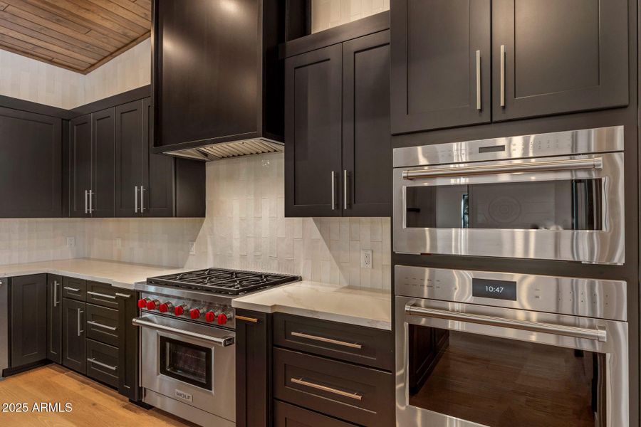Upgraded Stainless Appliances