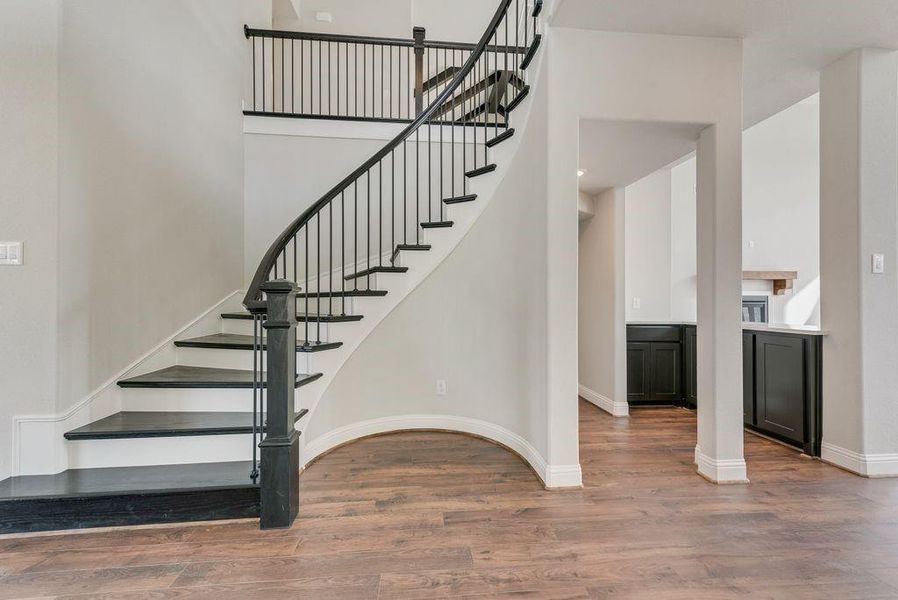 Spacious, unfurnished interior of a new home in Monterra, Fate (Image 19).