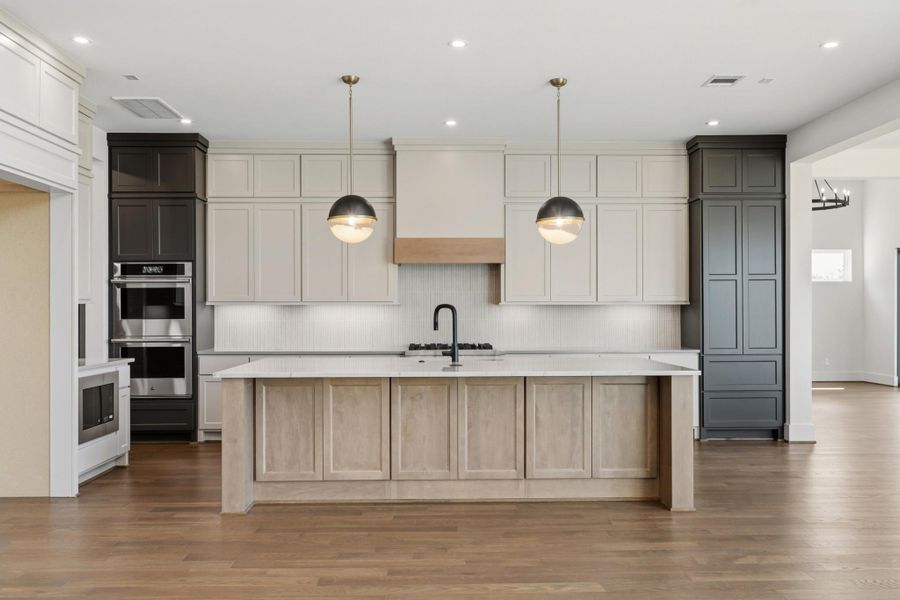 Furnished interior view inside a new home in Legacy, League City (Image 12).