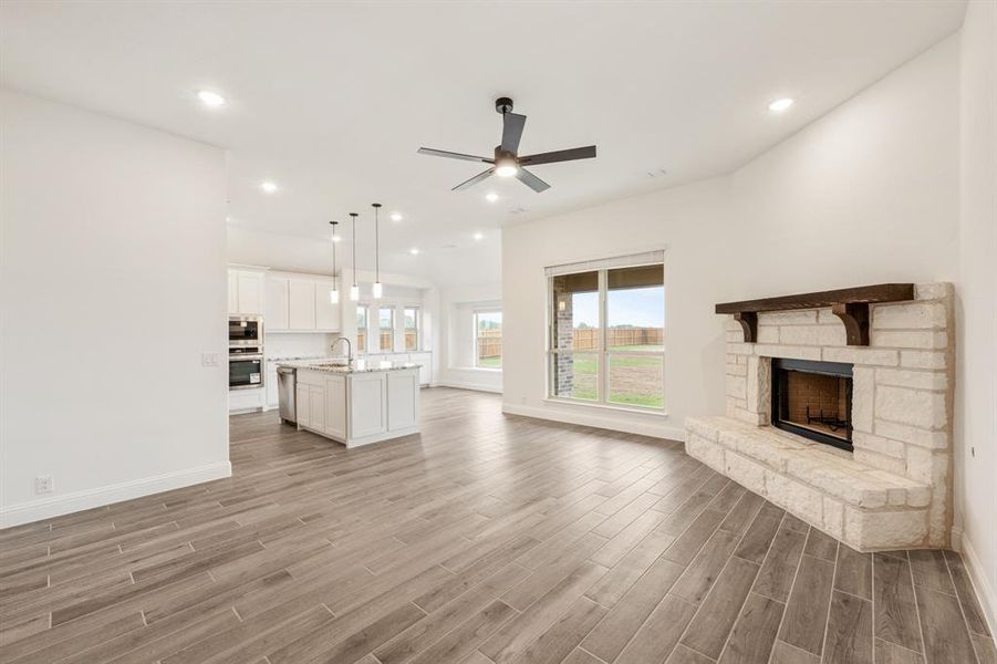 Spacious, unfurnished interior of a new home in Glenbrook, Red Oak (Image 36).