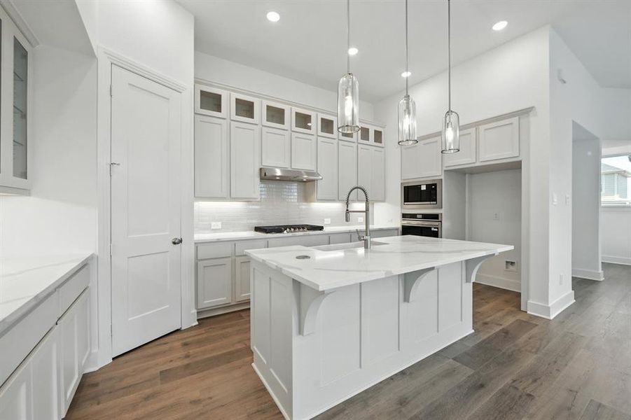 Furnished interior view inside a new home in Treeline, Justin (Image 13).