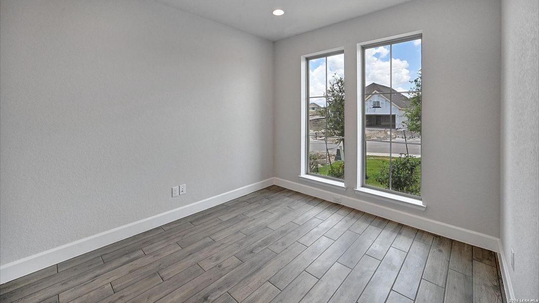 Spacious, unfurnished interior of a new home in Briggs Ranch, San Antonio (Image 17). Spacious, unfurnished interior of a new home in Briggs Ranch, San Antonio (Image 17).