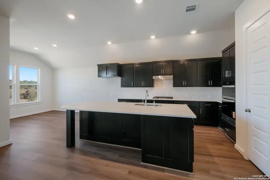 Furnished interior view inside a new home in Meyer Ranch, New Braunfels (Image 6).