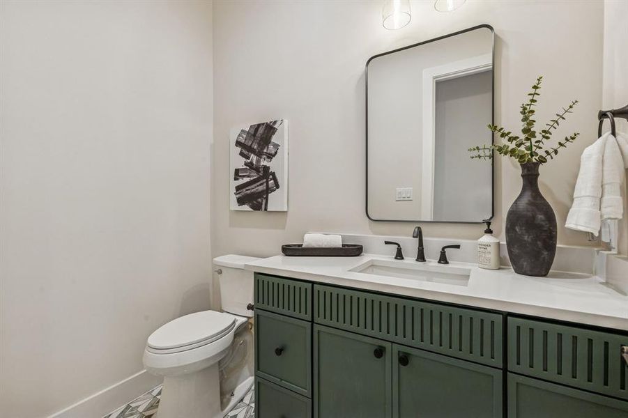 Furnished interior view inside a new home in , Dallas (Image 31).