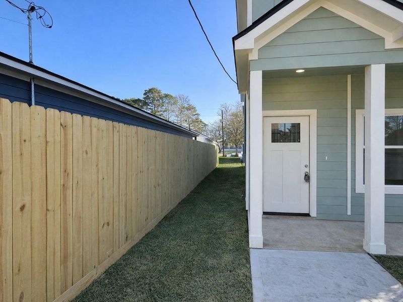 Exterior details and patio area of a home in Lake Conroe Village, Montgomery (Image 2). Exterior details and patio area of a home in Lake Conroe Village, Montgomery (Image 2).