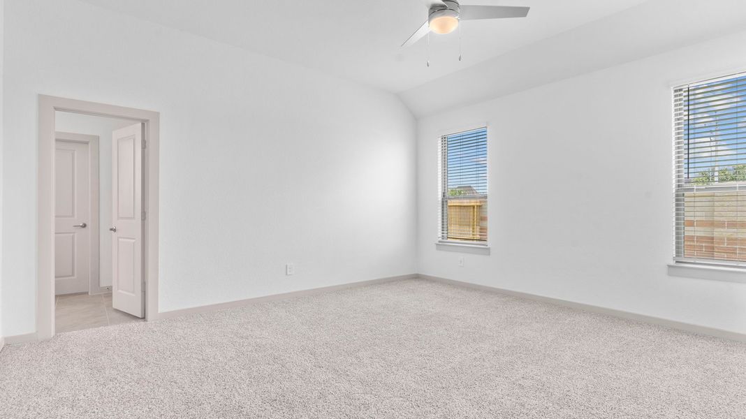 Spacious, unfurnished interior of a new home in Alexander, Pearland (Image 14). Spacious, unfurnished interior of a new home in Alexander, Pearland (Image 14).