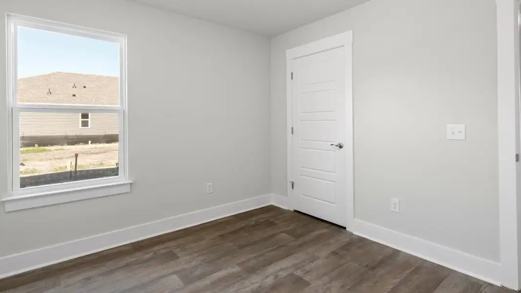 Spacious, unfurnished interior of a new home in Cedar Hill Landing, Navassa (Image 26).