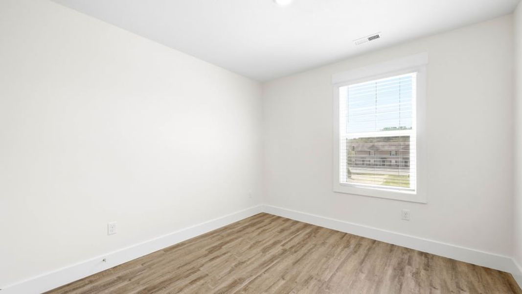 Spacious, unfurnished interior of a new home in The Arbor Townhomes, Kingsport (Image 19).