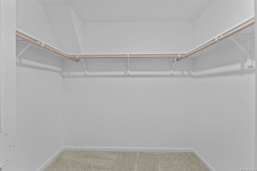Spacious, unfurnished interior of a new home in Guadalupe Ridge, New Braunfels (Image 12).