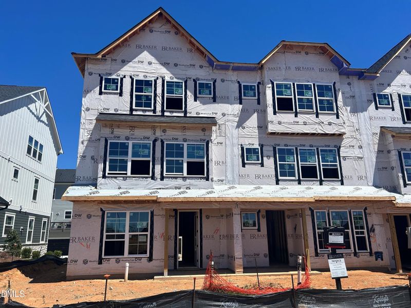 23 Exterior