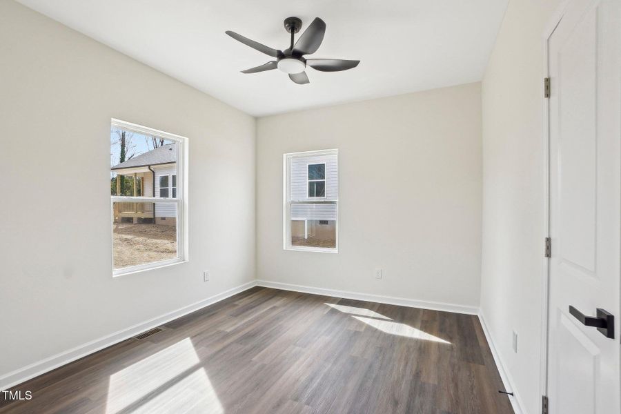 19-web-or-mls-Gilmer St-019 19-web-or-mls-Gilmer St-019