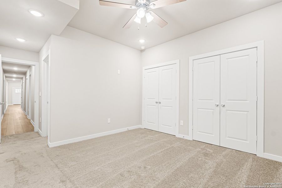 Spacious, unfurnished interior of a new home in , San Antonio (Image 27).