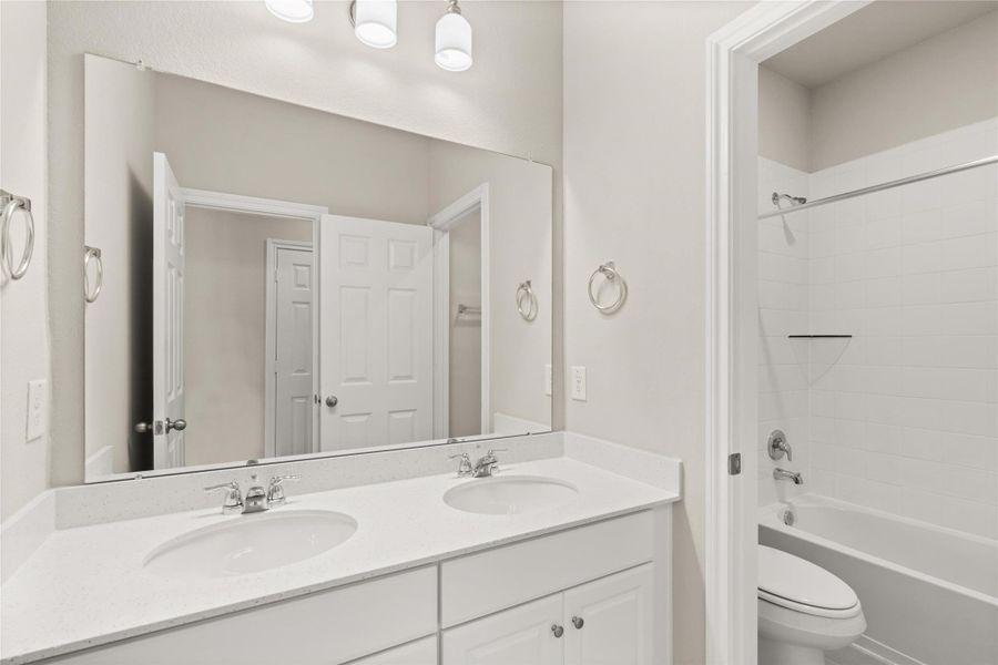Note: Sample product photo. Actual exterior and interior selections may vary by homesite. Photo may be virtually staged