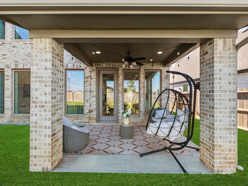 Covered patio just off the breakfast room. Recessed lights and a ceiling fan to enjoy day or night!