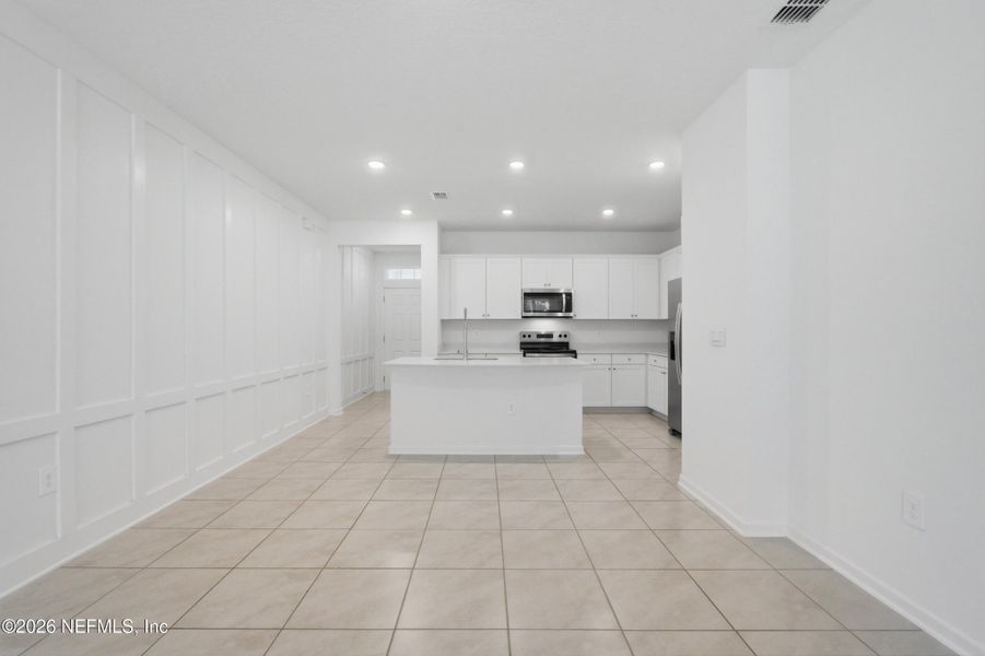 Spacious, unfurnished interior of a new home in , St. Augustine (Image 29).