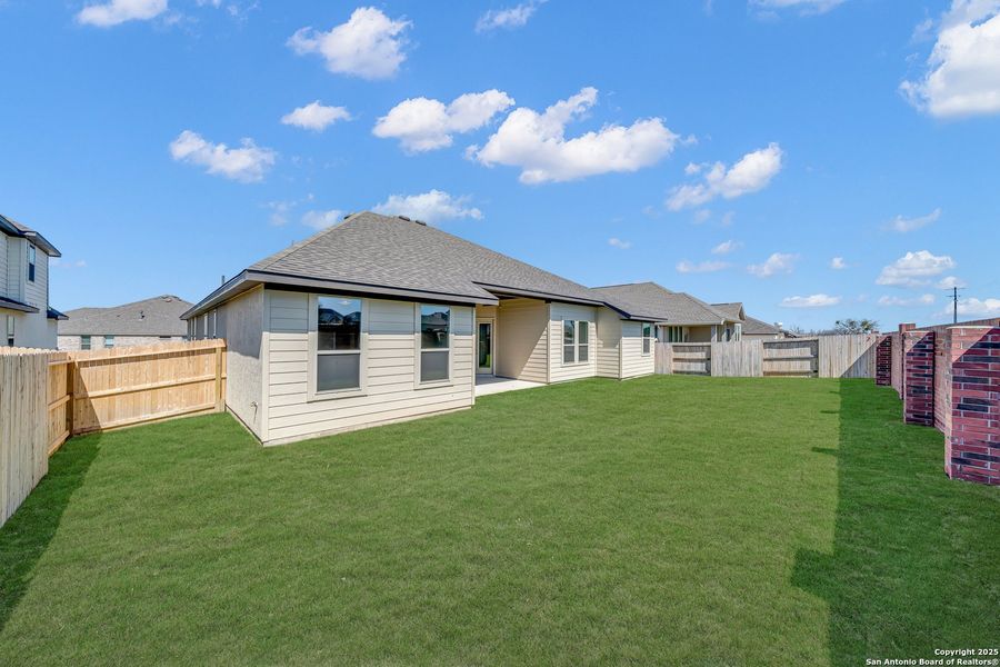 Exterior details and patio area of a home in Buffalo Crossing, Cibolo (Image 4). Exterior details and patio area of a home in Buffalo Crossing, Cibolo (Image 4).