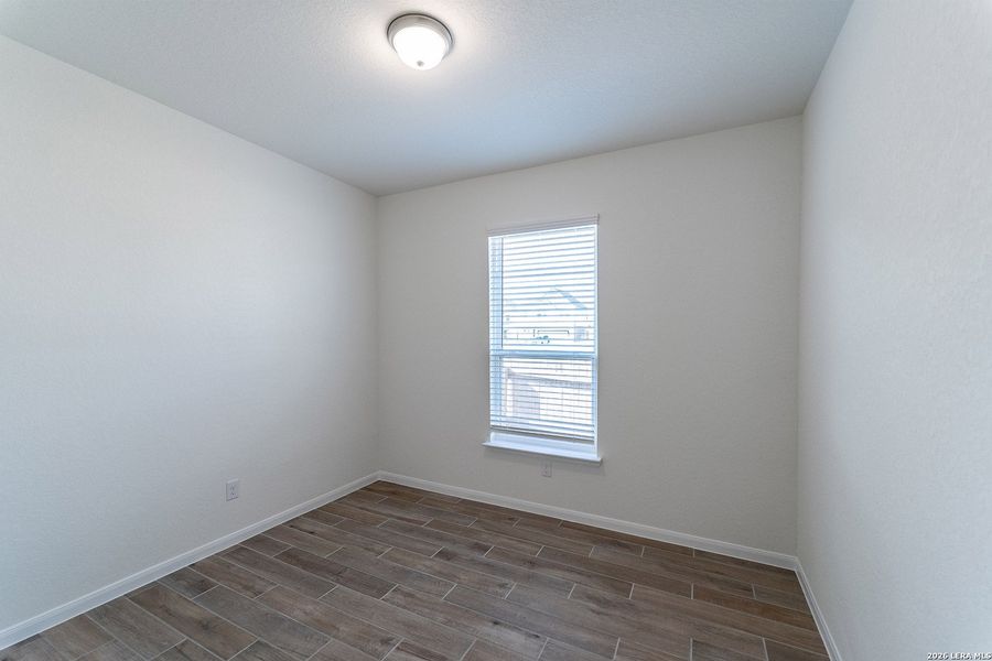 Spacious, unfurnished interior of a new home in Arcadia Ridge, San Antonio (Image 11).