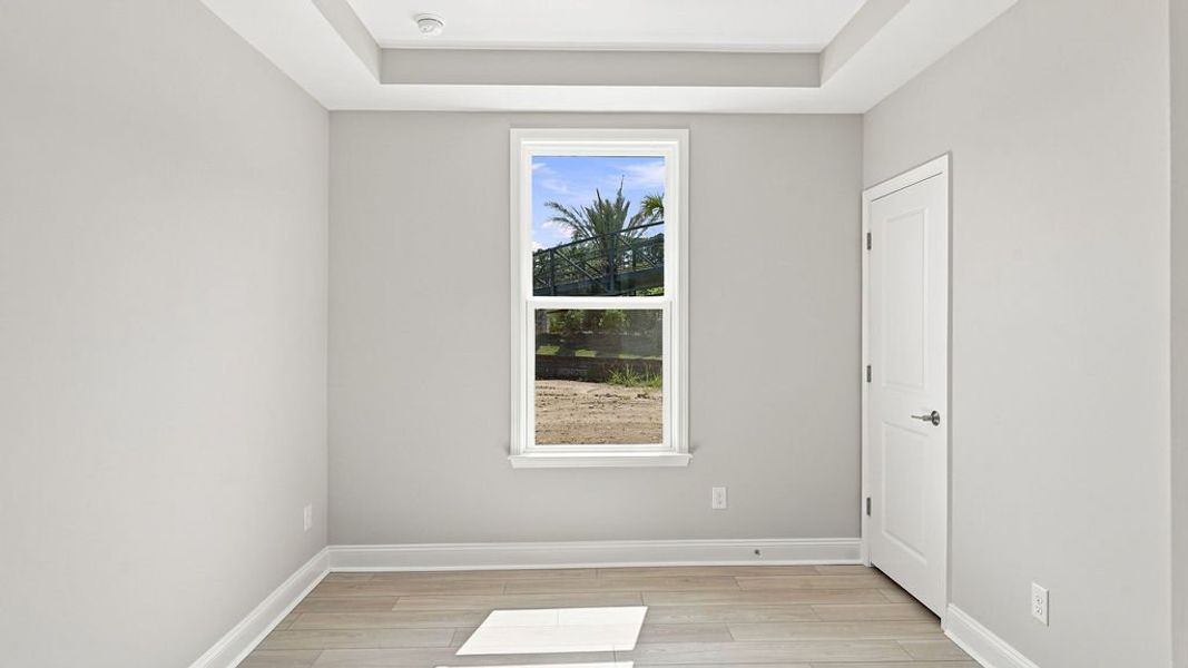 Spacious, unfurnished interior of a new home in Sun City Hilton Head, Bluffton (Image 29).