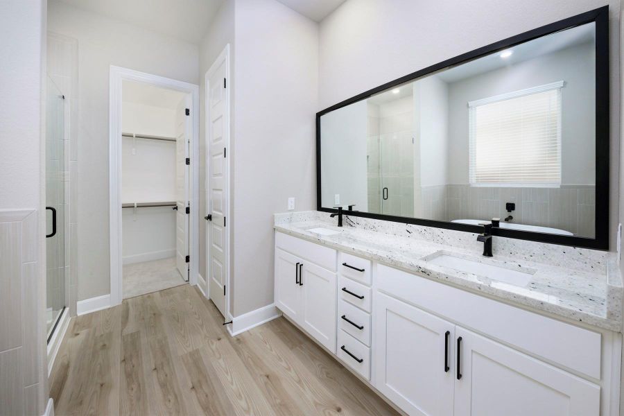 Furnished interior view inside a new home in , Iowa Colony (Image 5). Furnished interior view inside a new home in , Iowa Colony (Image 5).