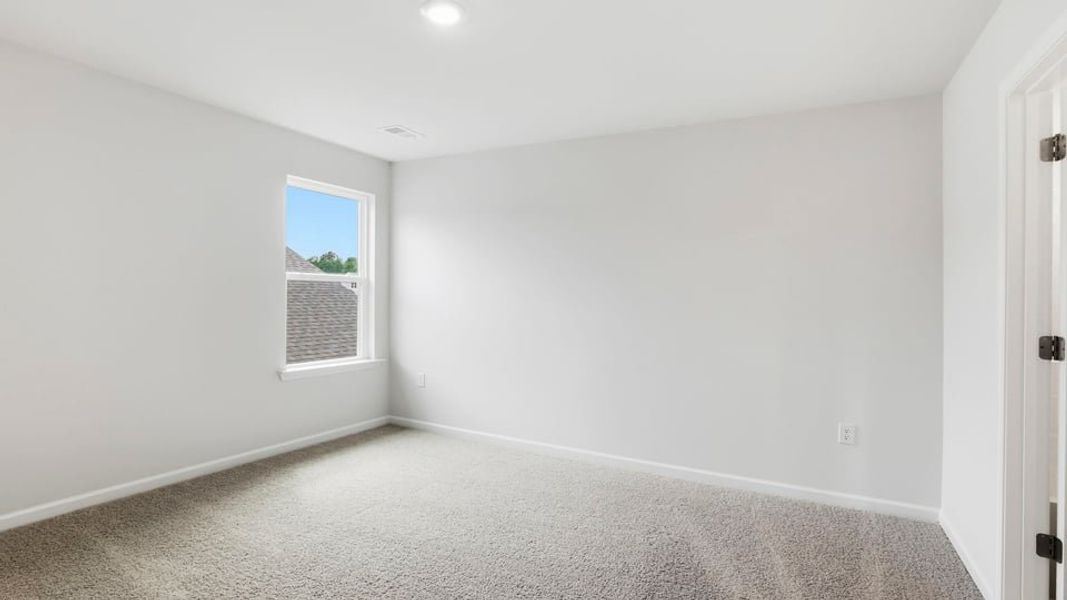 Spacious, unfurnished interior of a new home in Woodglen, Piedmont (Image 32). Spacious, unfurnished interior of a new home in Woodglen, Piedmont (Image 32).