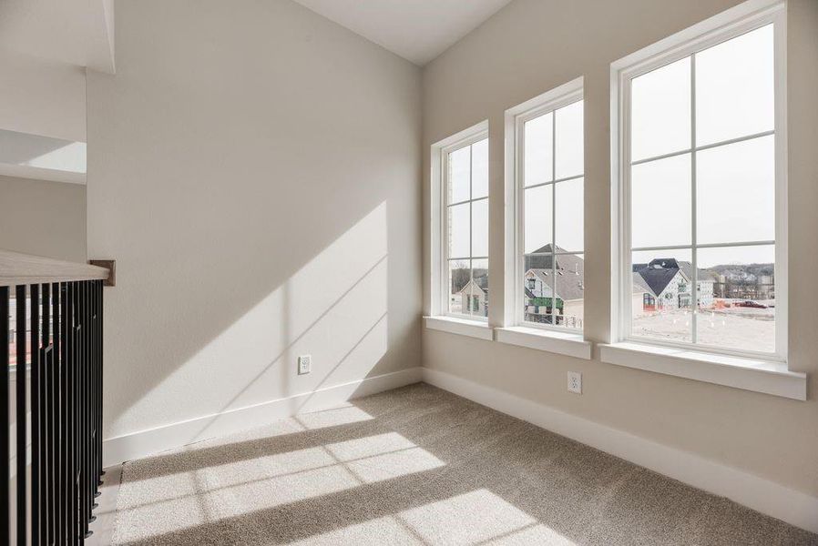 Spacious, unfurnished interior of a new home in Providence Cove, McKinney (Image 31).