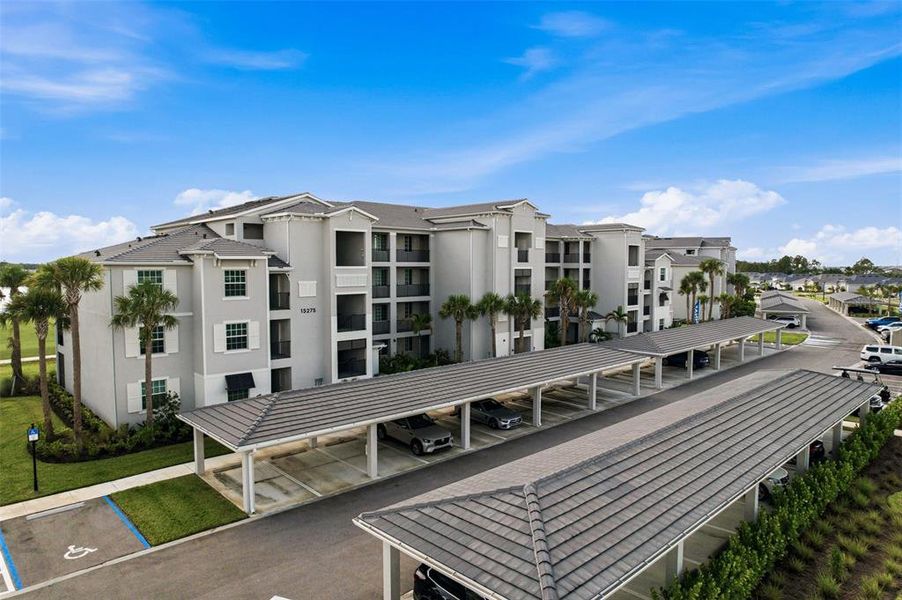Condo located in Punta Gorda, FL showcasing its design and architecture (Image 4). Condo located in Punta Gorda, FL showcasing its design and architecture (Image 4).