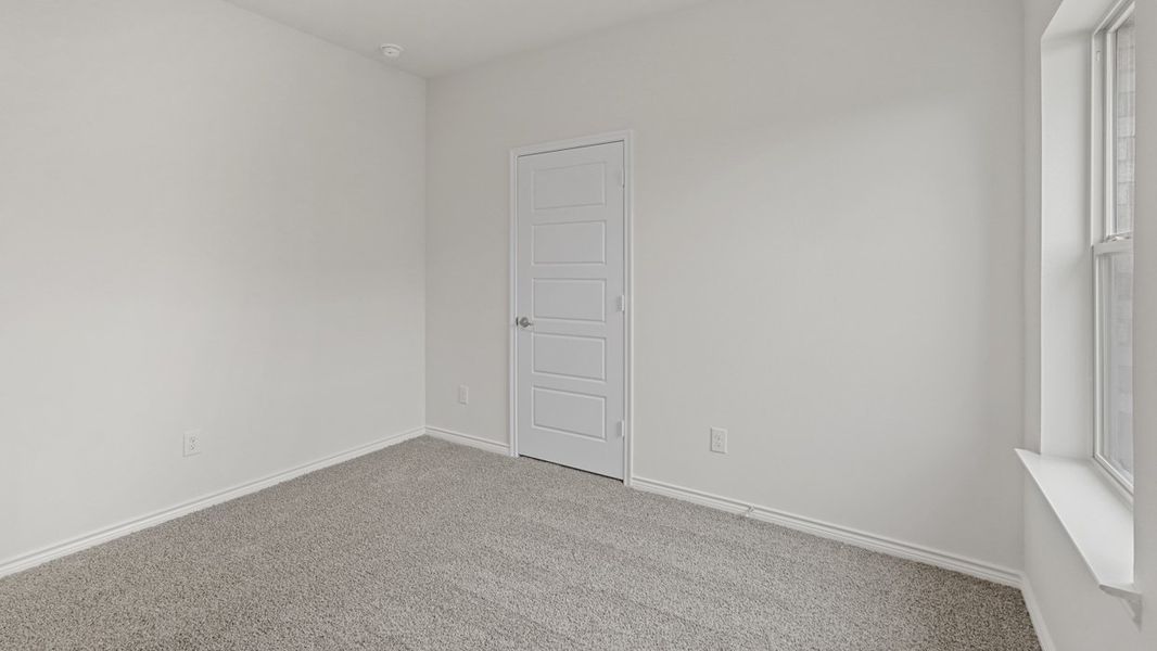 Spacious, unfurnished interior of a new home in Fireside by the Lake, Garland (Image 25).