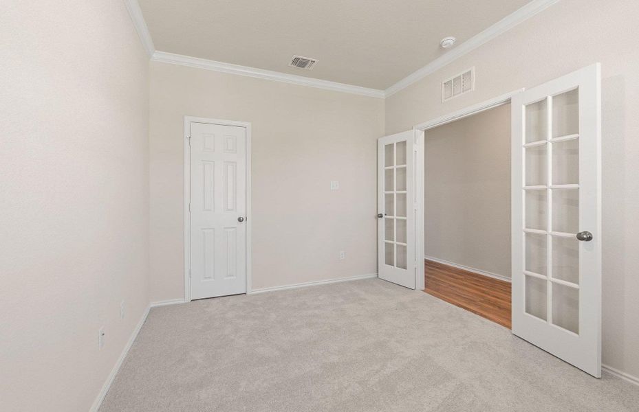 Spacious, unfurnished interior of a new home in Larson Crossing, Elgin (Image 16).