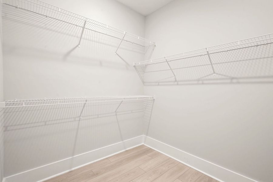 Spacious, unfurnished interior of a new home in Del Webb Savannah at Heartwood, Richmond Hill (Image 26).