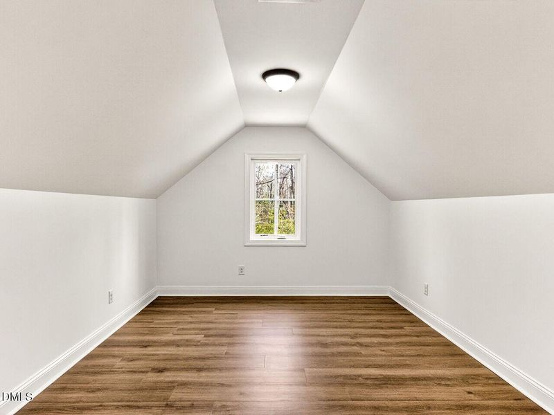 028-1280x960-bonus-room