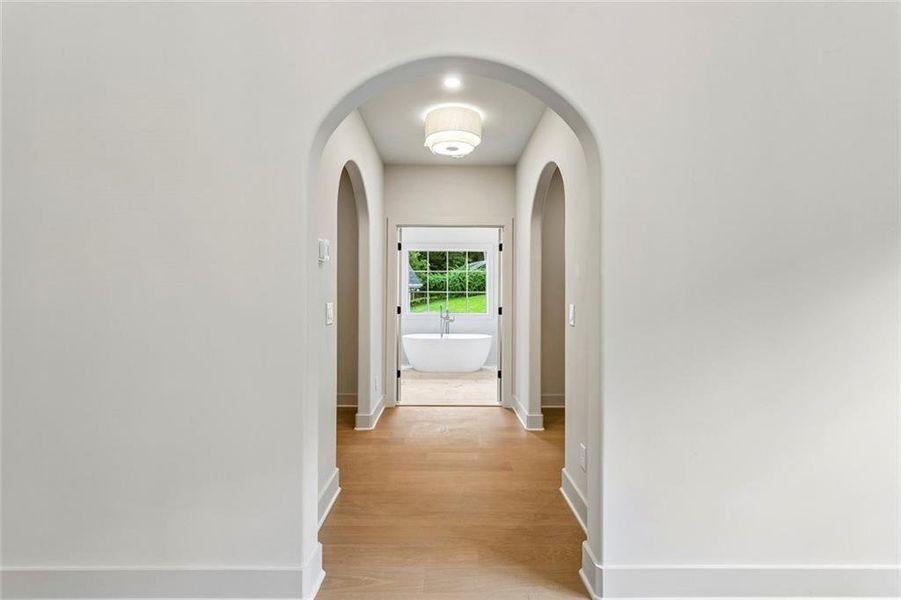 Spacious, unfurnished interior of a new home in , Atlanta (Image 22).