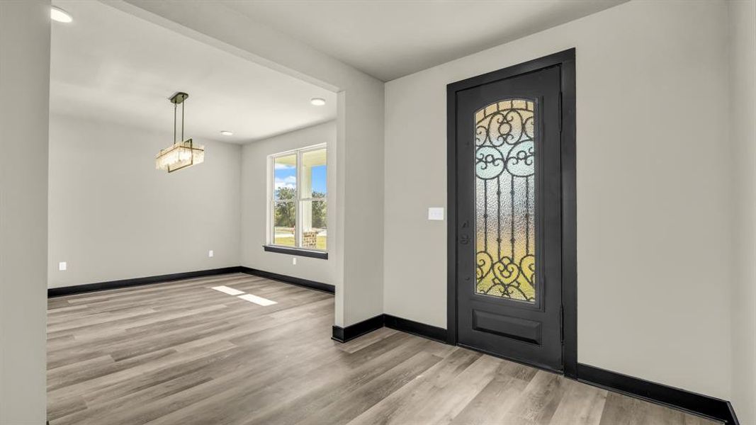 Spacious, unfurnished interior of a new home in Saddle Crest Estates, Weatherford (Image 16).