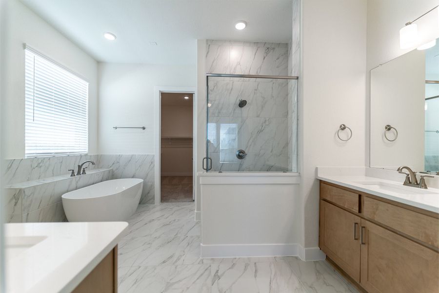 Furnished interior view inside a new home in Westwood, League City (Image 8).