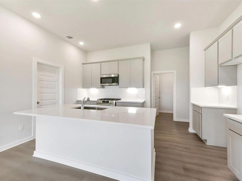 Furnished interior view inside a new home in River Ranch Meadows, Dayton (Image 4).