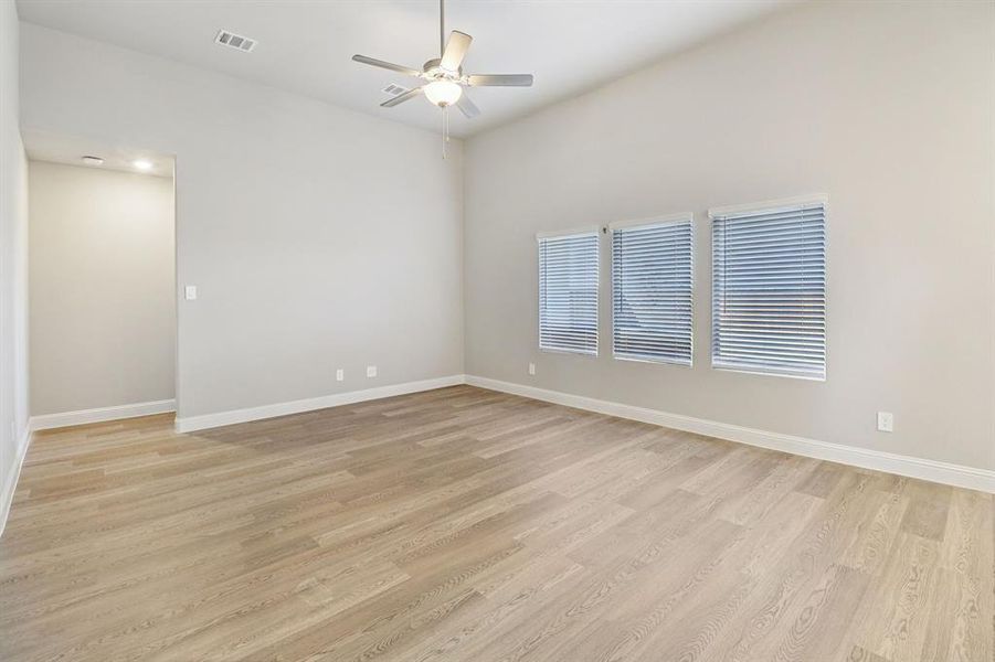 Photo is not of the actual home, but is an inspirational photo of builder’s model home and may depict options, furnishings, and/or decorator features that are not included.