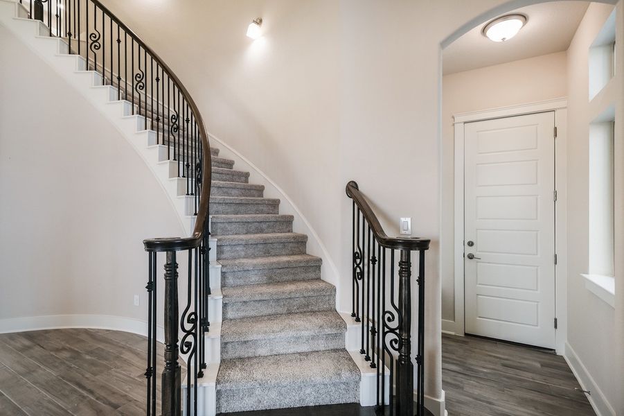 Representative unfurnished interior of a home built from the The Addison by Whitestone Custom Homes in Johnson Ranch, Bulverde (Image 40).