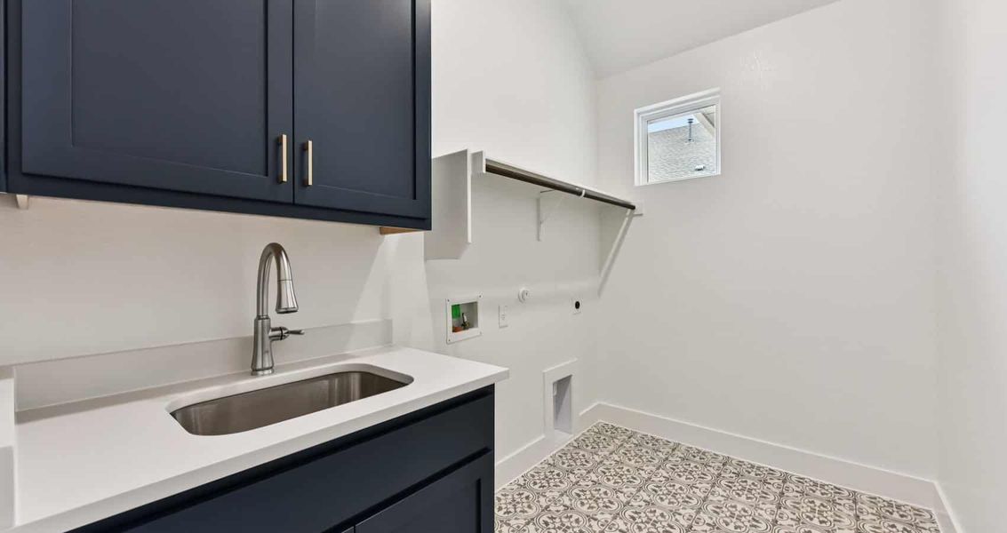Furnished interior view inside a new home in Sweetwater, Austin (Image 11).