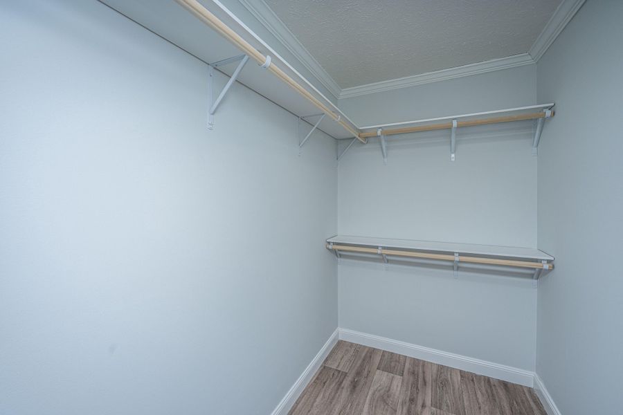 Spacious, unfurnished interior of a new home in , Summerville (Image 12).